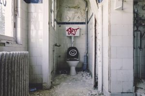 dredge-toilet